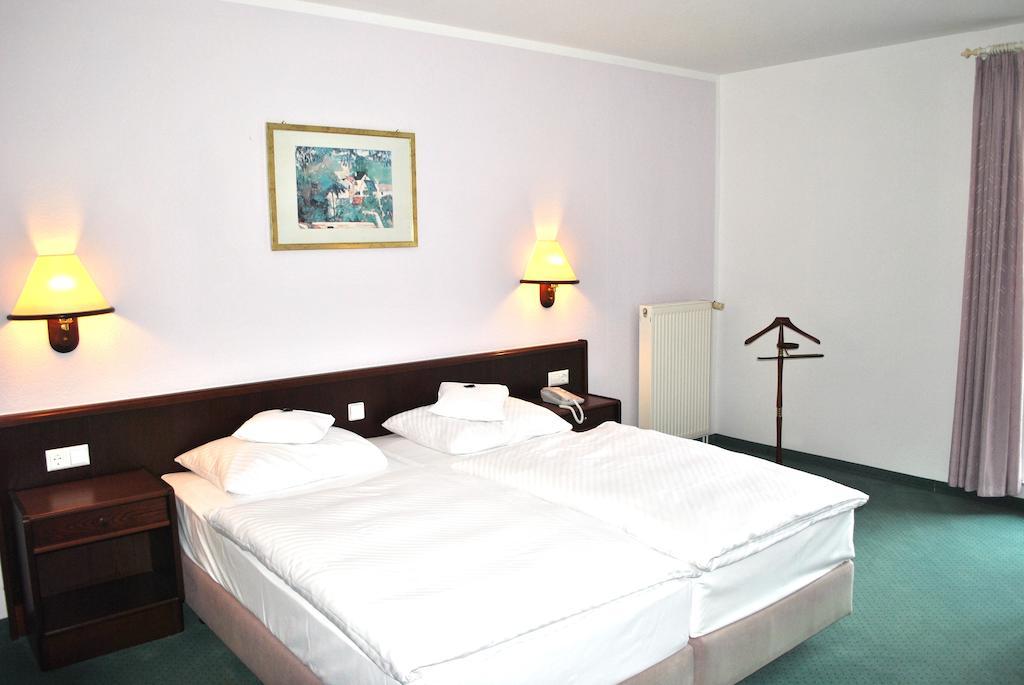 Heidehotel Lubast Camera foto