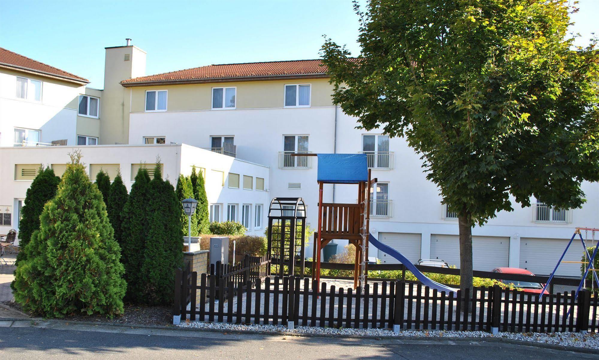 Heidehotel Lubast Esterno foto